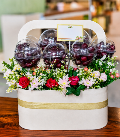 Premium Fruit Hampers Istana Buah